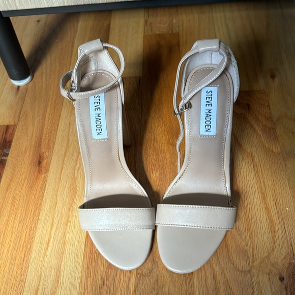 Steve Madden Carrson block heel size 6. - Picture 2 of 16